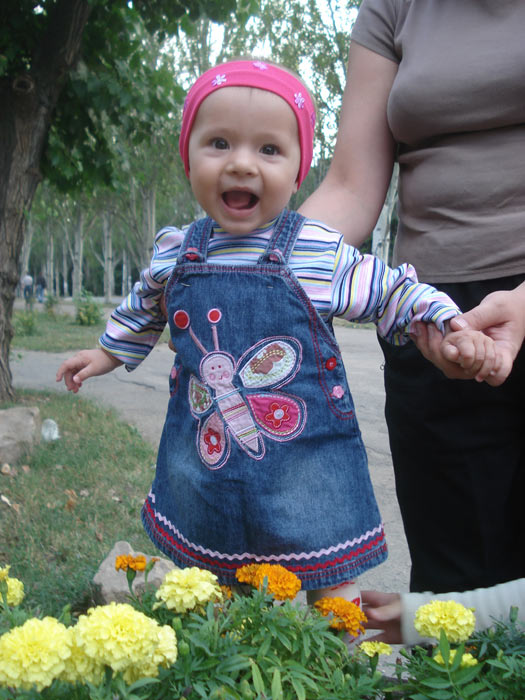 Аня Духовченко. 1 годик
