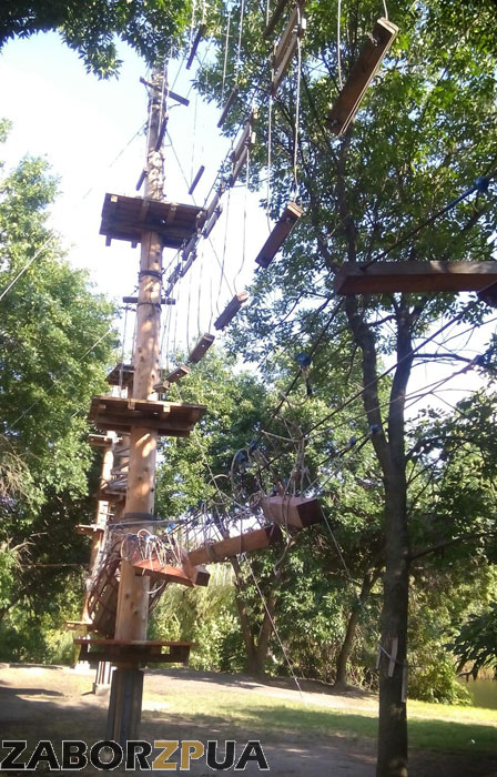 Не работающий веревочный парк в Дубовке (Запорожье)