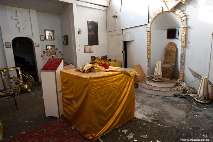 Разрушения в Свято-Покровском храме (Запорожье)