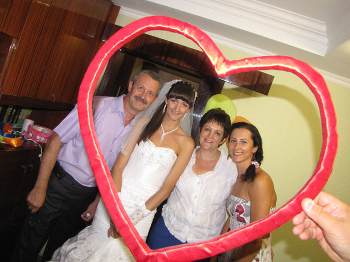 Анна Антоненко с родителями
