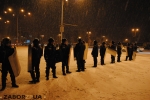 Милицейский заслон не пускает Евромайдан на площадь перед ОГА в Запорожье
