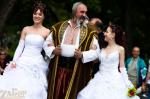 Невесты и казак (Парад невест-2009 в Запорожье)