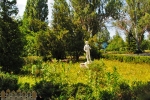 Скульптура пионера на трритории комплекса Огонек (Великий луг, Запорожье)