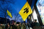 В Запорожье националисты прошли маршем в память о героях Крут