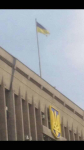 В Запорожье над зданием ОГА порванный флаг Украины